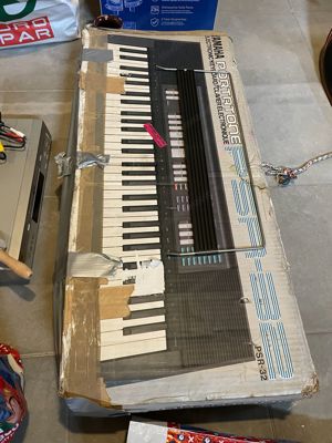 Yamaha Piano & Gittarre