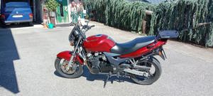 Kawasaki ZR 7 Bild 2