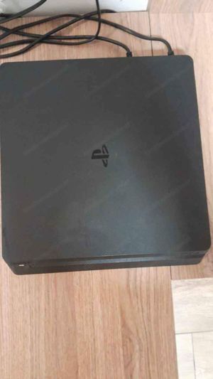 ps4 slim + Controller + Spiele