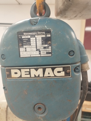 DEMAG KRAN 250 KG