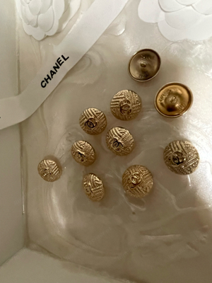 10x Original Chanel Knöpfe 22mm Metall Gold