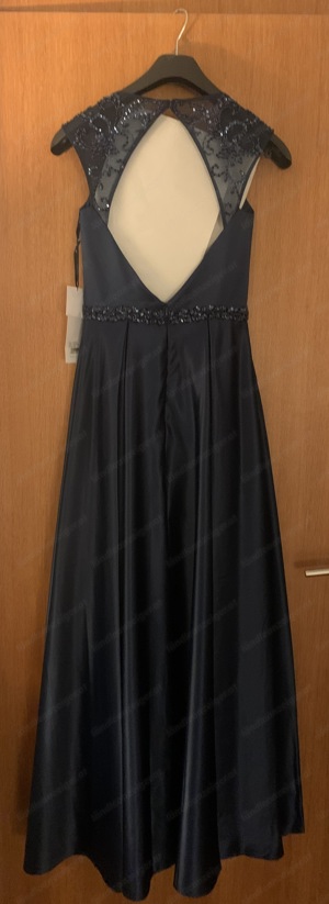 Wunderschönes UNGETRAGENES neues rückenfreies  BALLKLEID