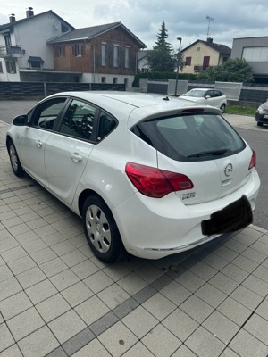 Opel astra diesel bj2013 Bild 2