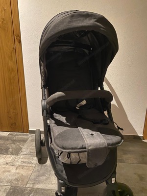 Buggy Kinderwagen  Bild 1