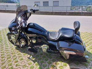 Harley Davidson Streed Glide 103