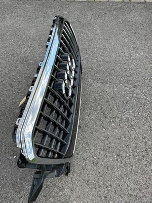 Audi Q5 Kühlergrill Bild 1