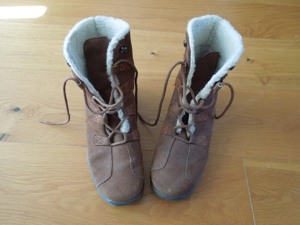 Winterstiefel Gr. 41 zu verschenken