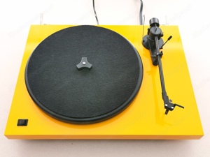 Plattenspieler Pro-Ject Debut ll mit Pro-Ject Phono Box