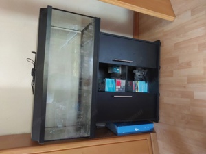 Juwel Aquarium mit Unterschrank 160 Liter