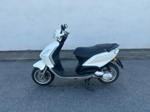 Piaggio Fly 50 2T Neu vorgeführt 07 25