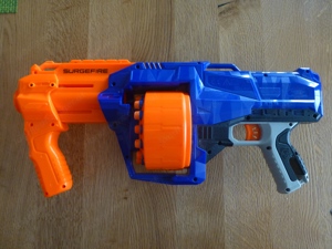 Nerf 2x Surgefire mit oder ohne Darts