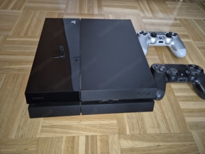 Playstation  4