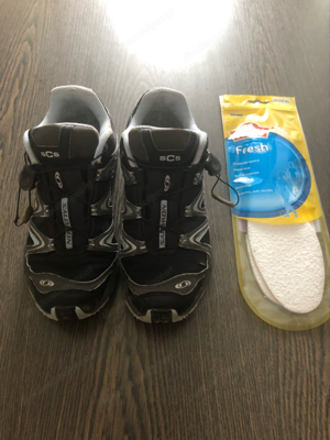 Salomon Goretex Damenschuh Gr. 40