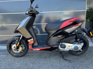 Aprilia SR 125 Erst Besitz