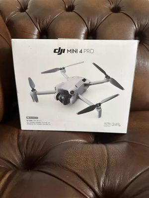 DJI Mini 4 Pro Fly More Combo Drohne im Top-Zustand mit RC 2