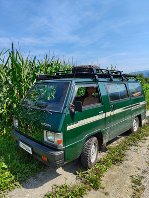 Mitsubishi L300