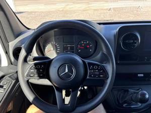 Mercedes-Benz Sprinter Bild 16