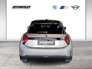 MINI Cooper SE J01 Favoured Trim Paket XL Bild 5