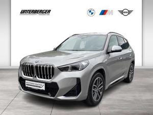 BMW X1 xDrive23i *verfügbar ab 01/25* *3,99% Fixzins Leasing* M Sportpaket Head-Up Anhängerkupplung