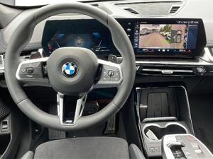 BMW X1 xDrive23i *verfügbar ab 01/25* *3,99% Fixzins Leasing* M Sportpaket Head-Up Anhängerkupplung Bild 7