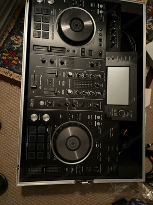 Pioneer DJ XDJ-RX2 All-In-One DJ-Controller mit Case Bild 2