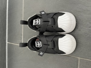 adidas Kinderschuhe - wie Neu! - Gr. 22 Bild 2