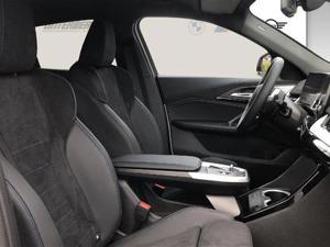 BMW X2 sDrive18d M Sportpaket // Anhängerkupplung // Head Up Display Bild 9