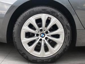 BMW 320d xDrive Touring Bild 12