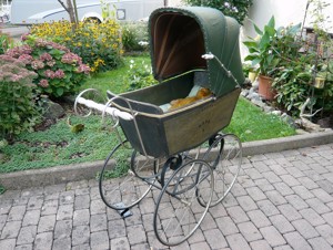 Kinderwagen antik (Vintage) siehe Fotos