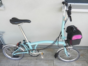 2 Stück Brompton Klappfahrräder in den Farben Türkis und Limegreen, ideal für Camper, Pendler etc. Bild 8