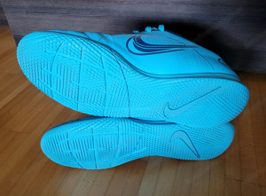 Nike Hallenfußballschuhe Bild 3