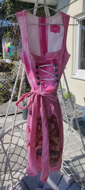 Dirndl  top Zustand  Bild 4