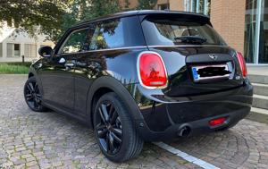 MINI COOPER-ONE F56   schwarzmet. Sehr wenig KM - perfekte Ausstattung - COOPER-S-Sportsitze