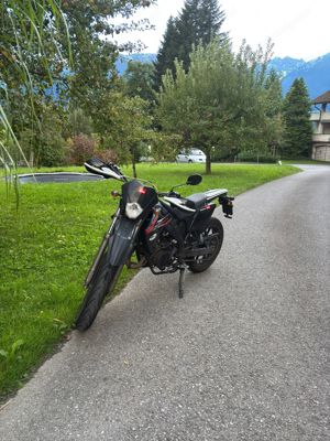 Moped Rieju MRT Europe SM Low 50 Bild 2