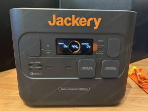 Jackery Explorer 2000 Pro inkl. Solarpanel