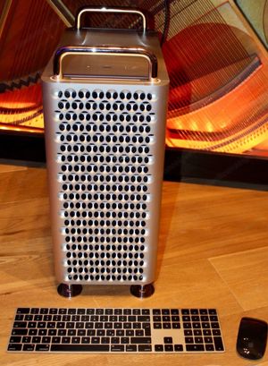 Mac Pro 7.1, 16 Core, 3,2 GHZ, 224 GB RAM, RadeonPro W 5700X+580X OVP + Extras'