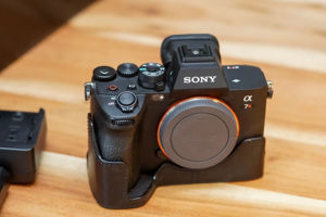 Sony Alpha A7RV spiegellose Profi Systemkamera (ILCE-7RM5)