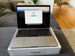 Apple MacBook Pro 13,3 Zoll