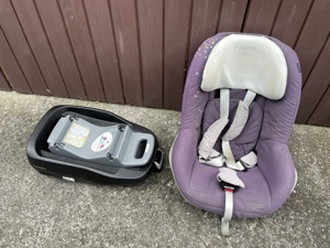 Kindersitz Maxi Cosi + Isofix Bild 1