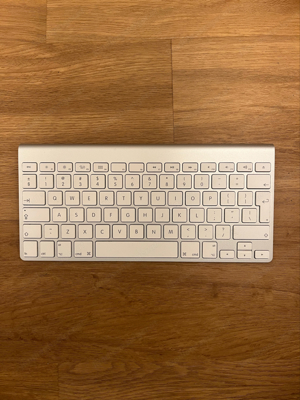 Apple Keyboard