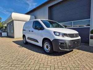 Peugeot Partner Premium L1 1.5 BlueHDI 102PS 2-Sitzer AHK Klima...