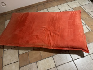 Ausklappbare Couch in rot Bild 3