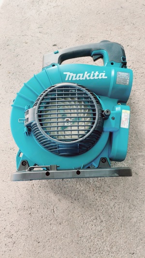 Makita Akku-Laubbläser -sauger DUB363ZV.