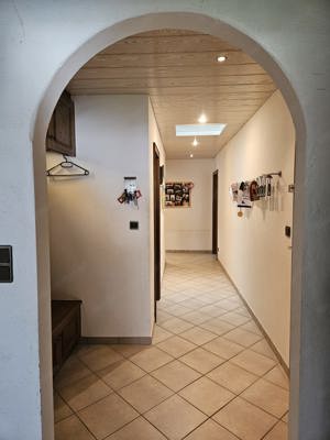 4 Zimmerwohnung mit eigener Garage 