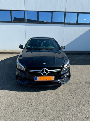 MERCEDES CLA45AMG Bild 4