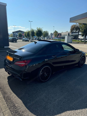 MERCEDES CLA45AMG Bild 8