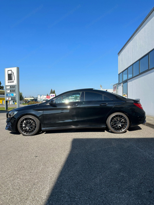 MERCEDES CLA45AMG Bild 7