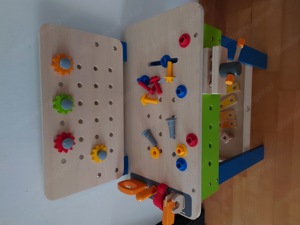 HAPE Kleinkind Werkzeugbank Bild 7