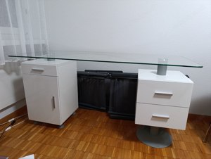 Designer-Schreibtisch mit Glasplatte