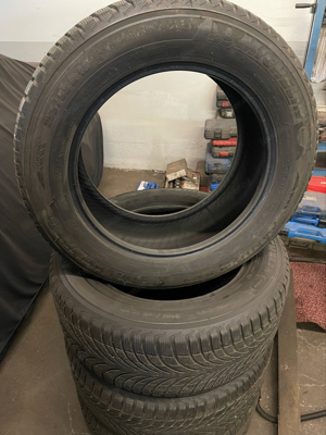 255 55R18 Michelin 